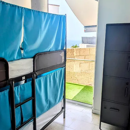 Konukevi Adeje Nest *